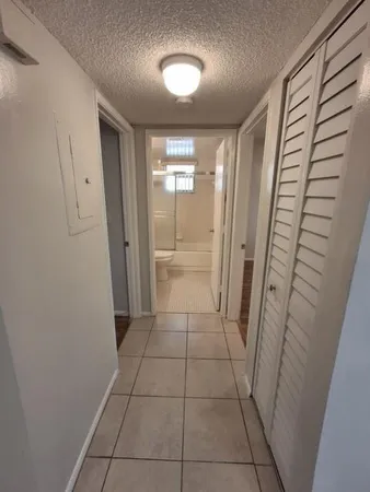 $1,750 | 714 Gardens Drive, Unit 106, Pompano Beach, FL 33069