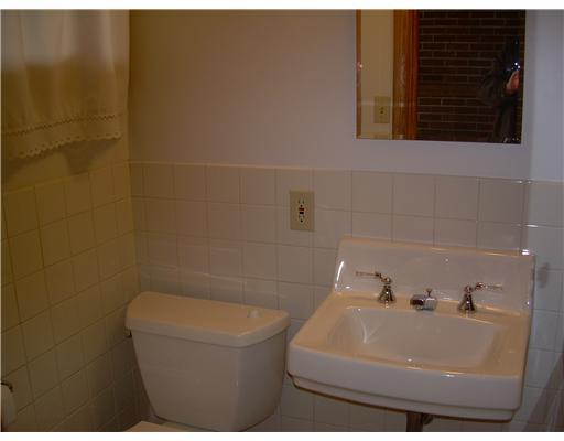 Partial Bath. 