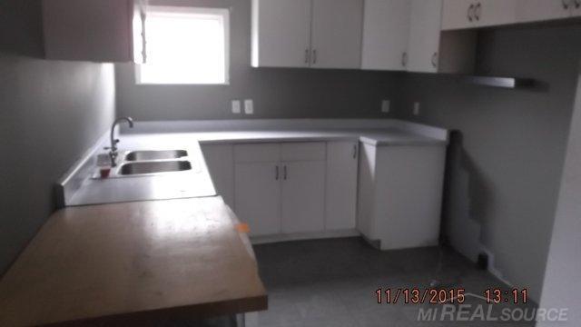 5469 Hammond Road Lapeer, MI 48446 - Photo 6 of 7 31271155-5.JPG