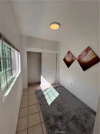 a view of utility room