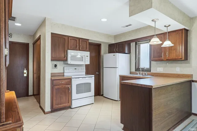 $185,000 | 6113 Millhollow Lane, Fort Wayne, IN 46815