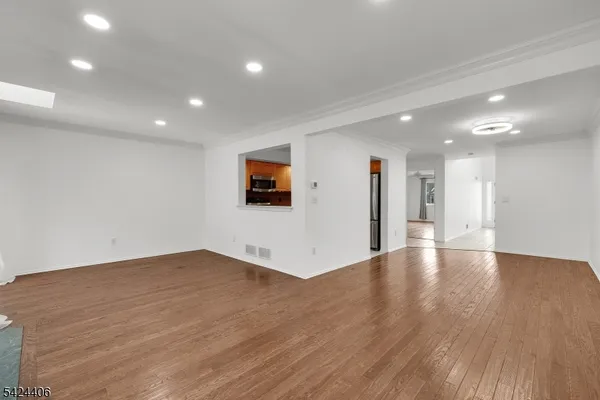 $3,850 | 48 Edgefield Drive, Morris Plains, NJ 07950