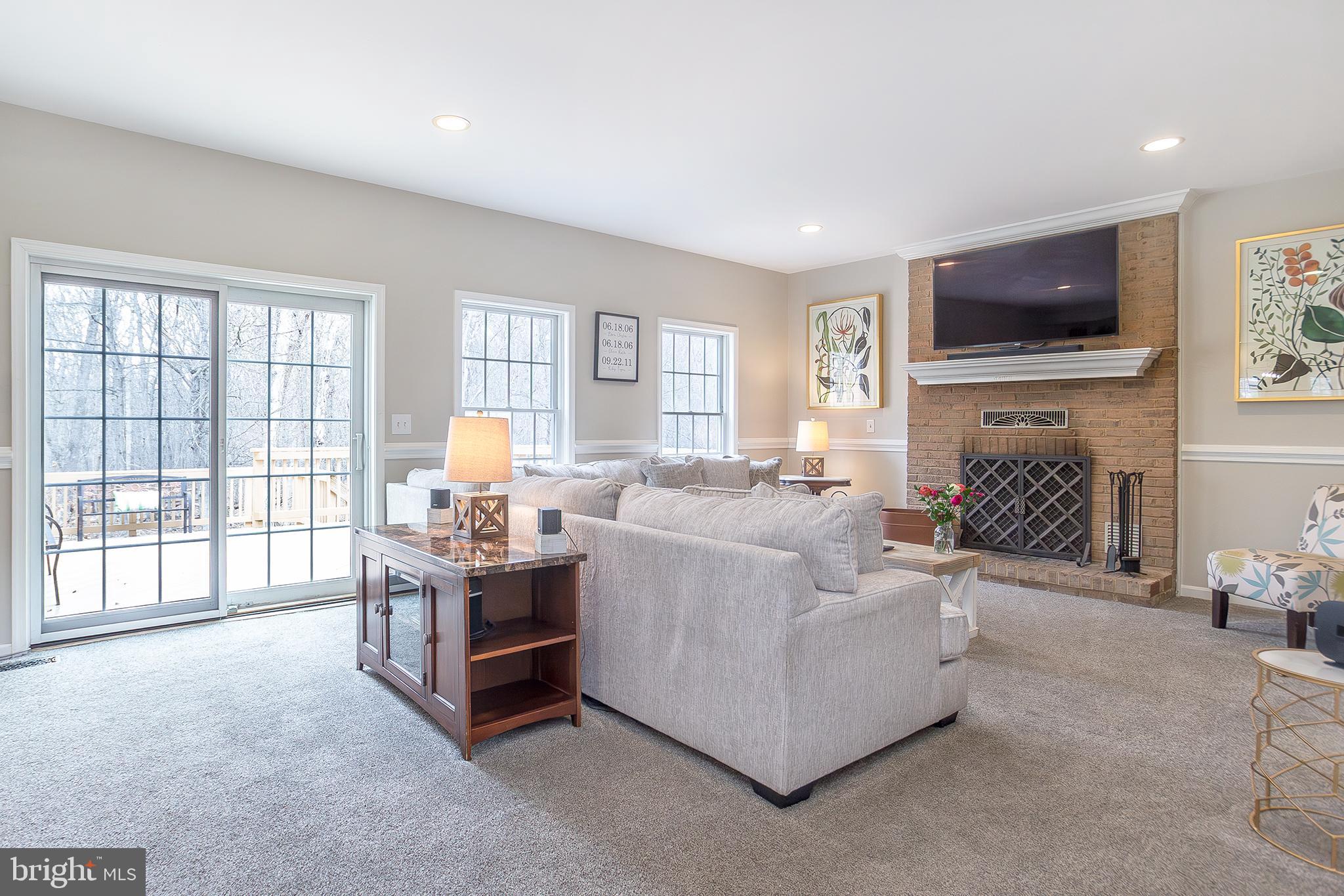 17424 Masemore Road Parkton, MD 21120 - Photo 20 of 71 New Carpet 2022, New Paint