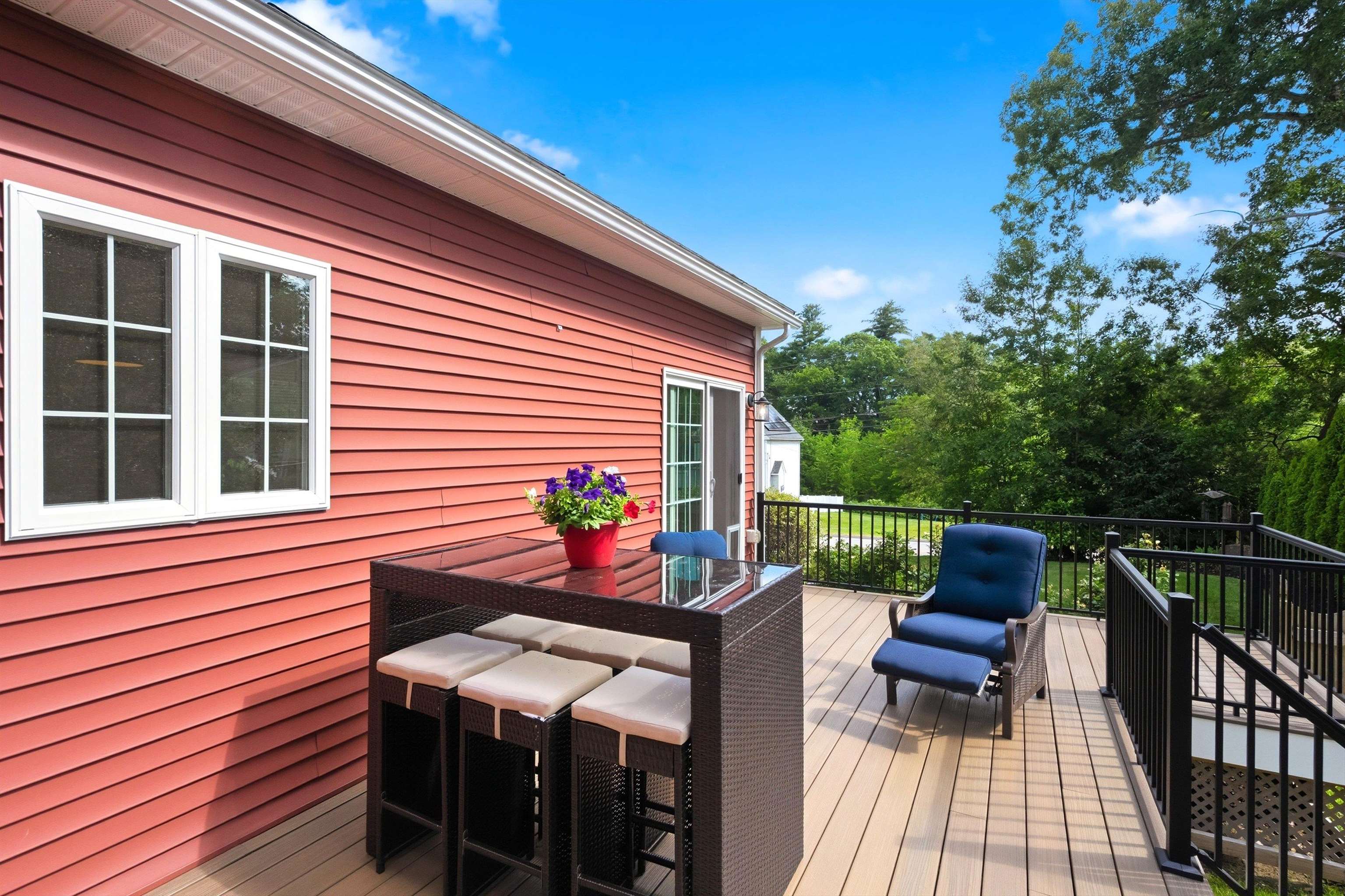 2 Merrill Street Hudson, NH 03051 - Photo 33 of 42