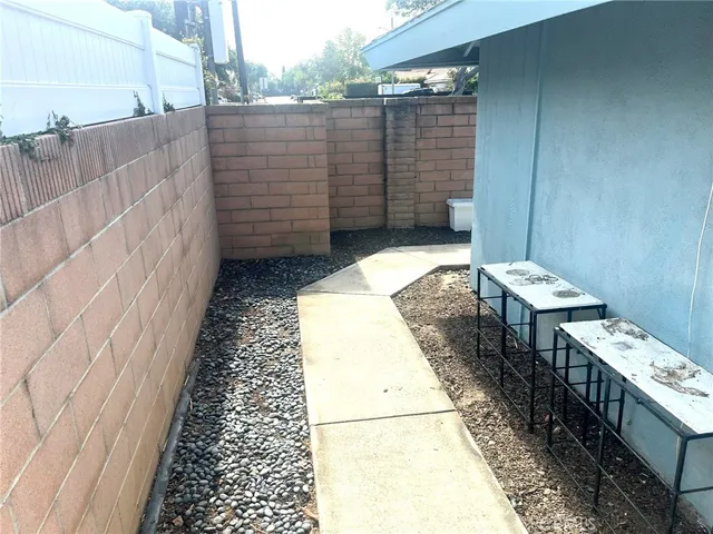 $1,590,000 | 3050 Madison Avenue, Costa Mesa, CA 92626