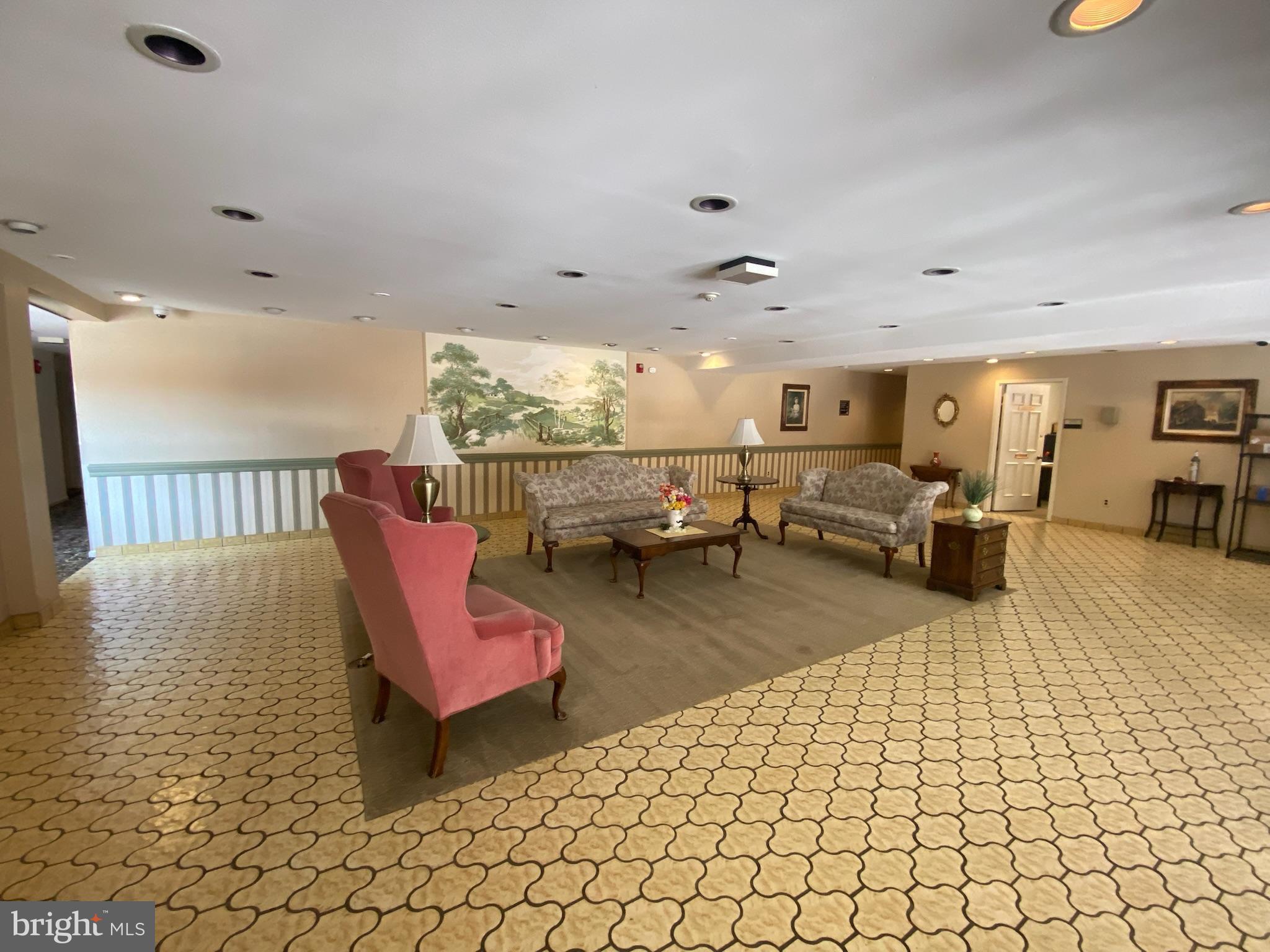 503 Haddonfield Commons, Unit 503 Haddonfield, NJ 08033 - Photo 32 of 34 Gallery Image 32