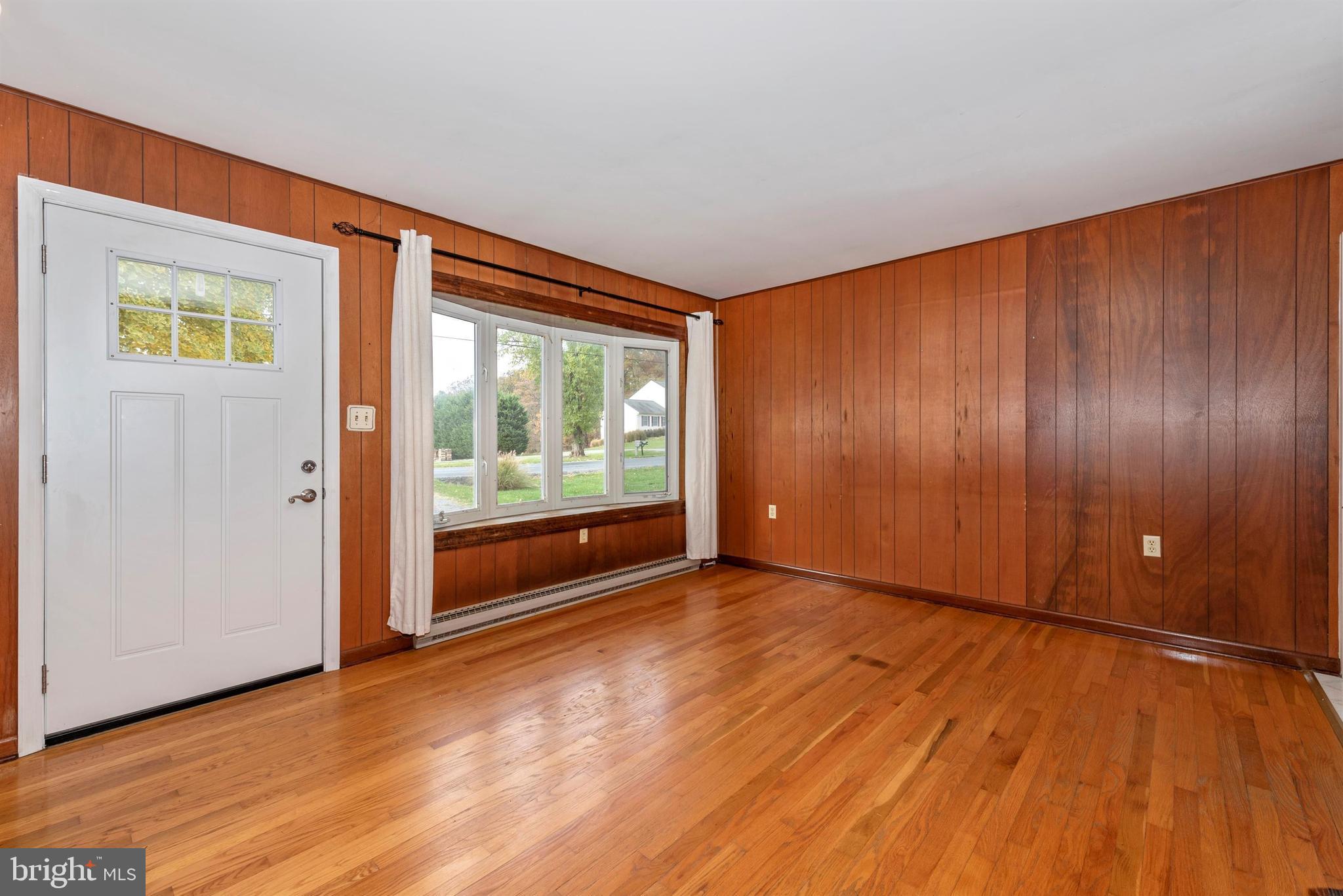 8621 Chestnut Grove Road Frederick, MD 21701 - Photo 4 of 22 Bay window lets all the light in!