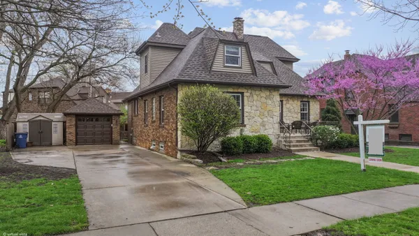$865,000 | 397 Holly Avenue, Elmhurst, IL 60126