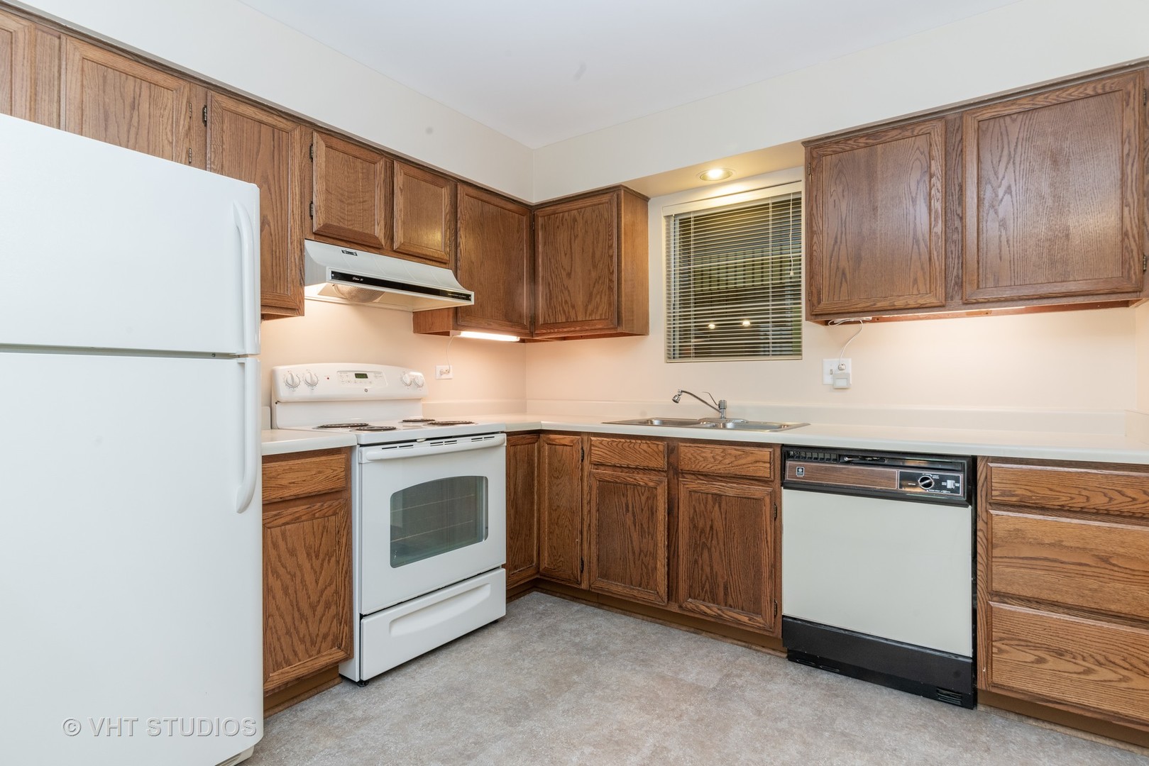 800 Ridge Road, Unit 115 Wilmette, IL 60091 - Photo 4 of 11