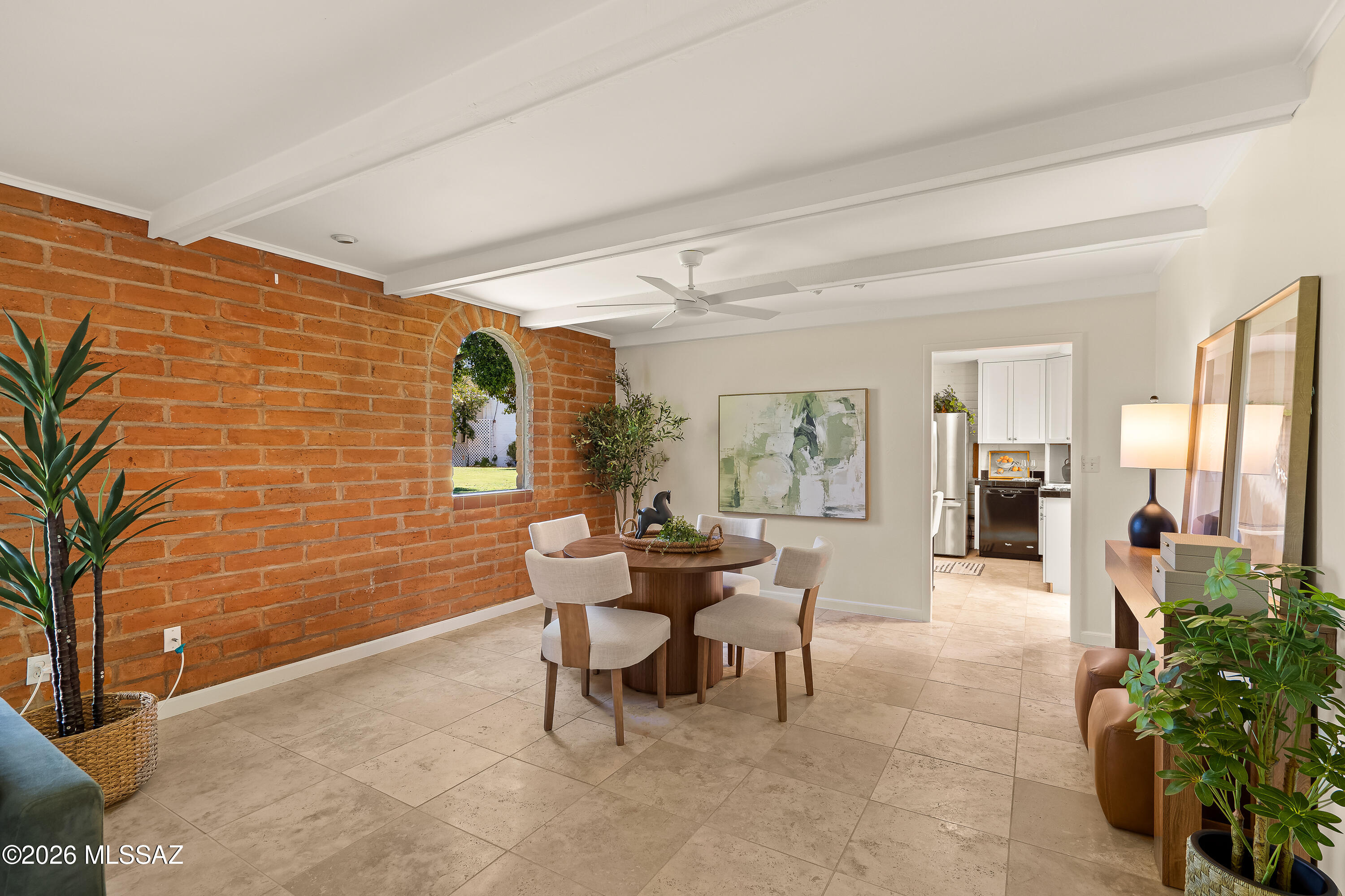 636 West Roller Coaster Road Tucson, AZ 85704 - Photo 6 of 28 Dining area