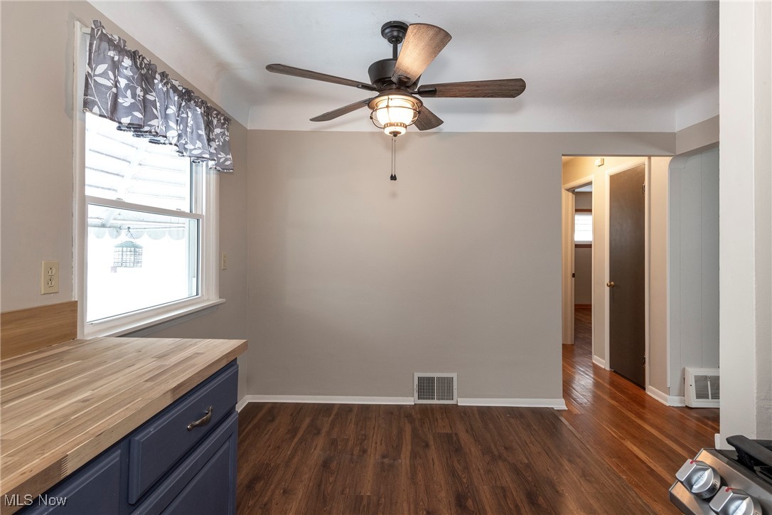767 Glenhurst Road Willowick, OH 44095 - Photo 6 of 42 Gallery Image 6
