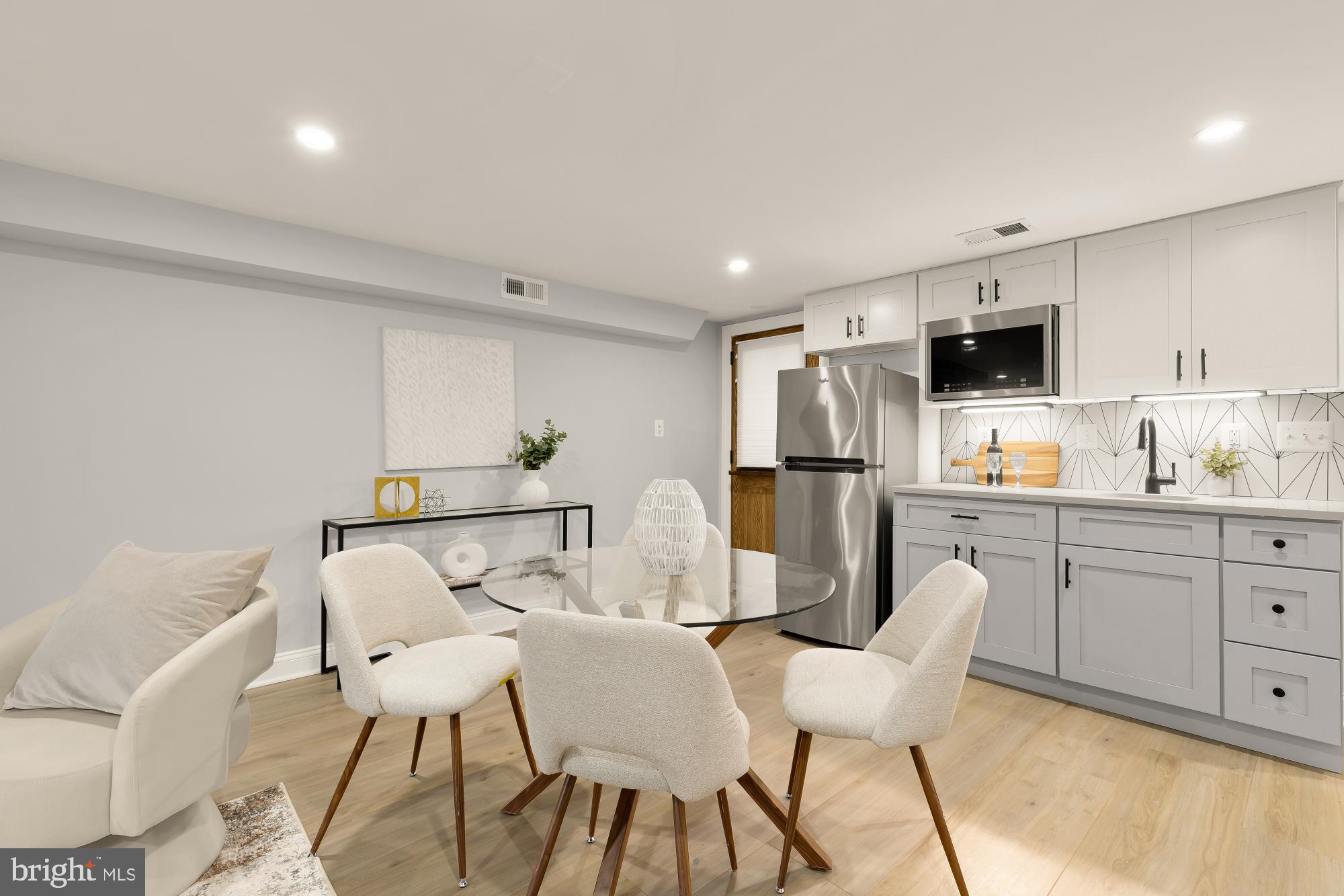 216 12th Street Southeast Washington, DC 20003 - Photo 23 of 36