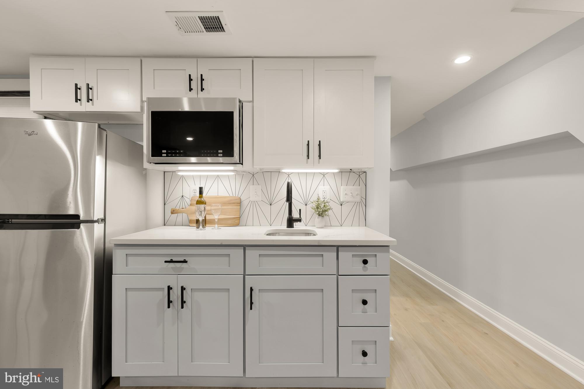 216 12th Street Southeast Washington, DC 20003 - Photo 24 of 36