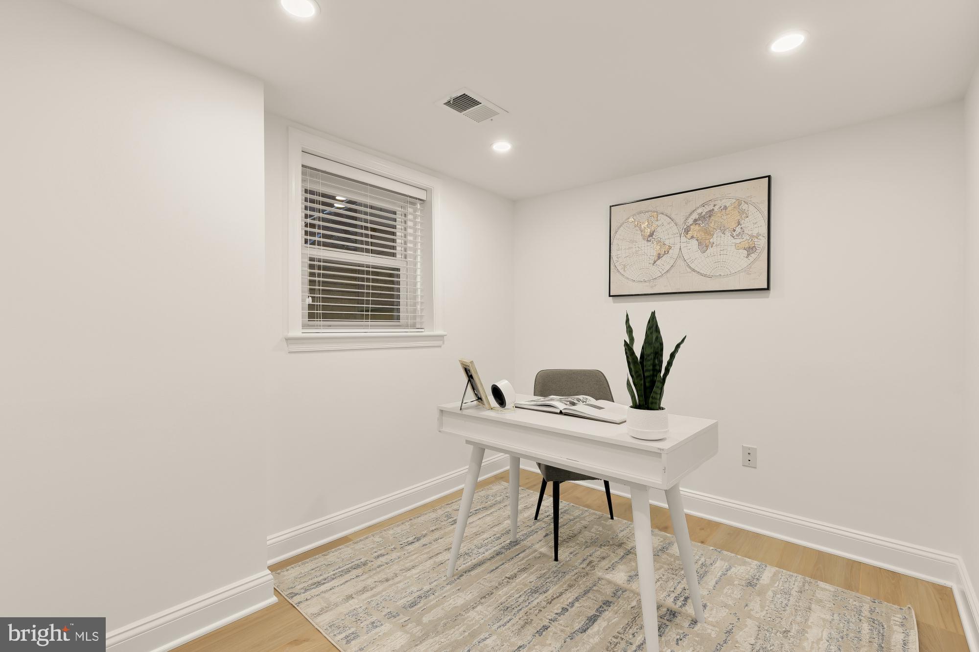 216 12th Street Southeast Washington, DC 20003 - Photo 25 of 36