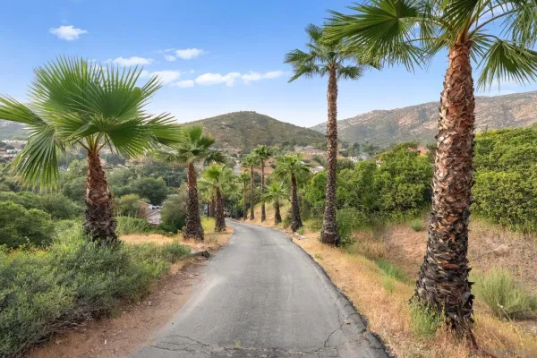 $1,099,900 | 634 Silverbrook Drive, El Cajon, CA 92019