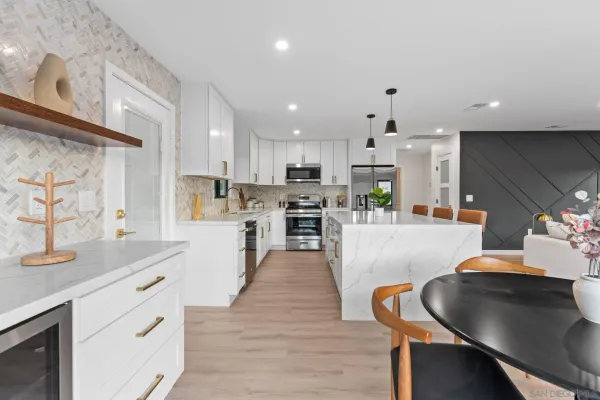 $1,099,900 | 634 Silverbrook Drive, El Cajon, CA 92019