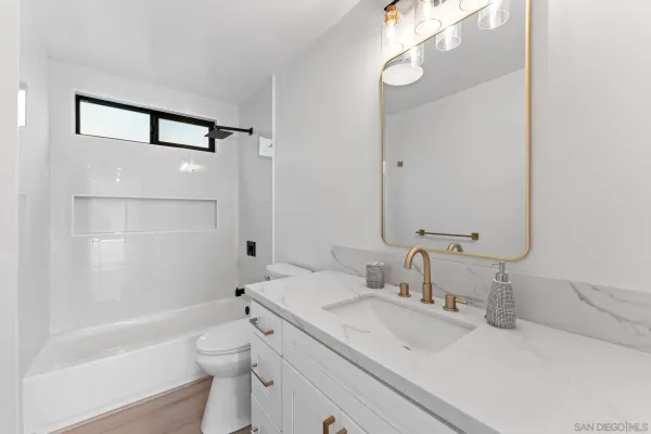 $1,099,900 | 634 Silverbrook Drive, El Cajon, CA 92019