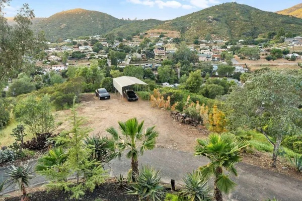 $1,099,900 | 634 Silverbrook Drive, El Cajon, CA 92019