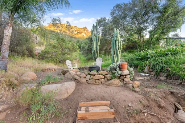 $1,099,900 | 634 Silverbrook Drive, El Cajon, CA 92019