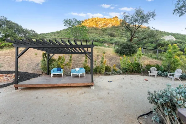 $1,099,900 | 634 Silverbrook Drive, El Cajon, CA 92019