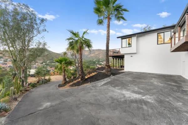 $1,099,900 | 634 Silverbrook Drive, El Cajon, CA 92019