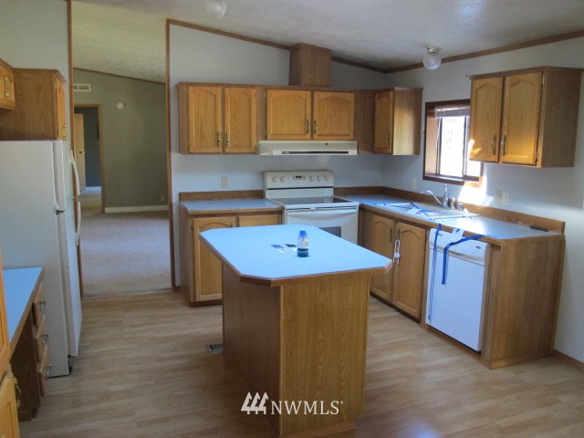 16610 Littlerock Road Southwest Rochester, WA 98579 - Photo 9 of 15