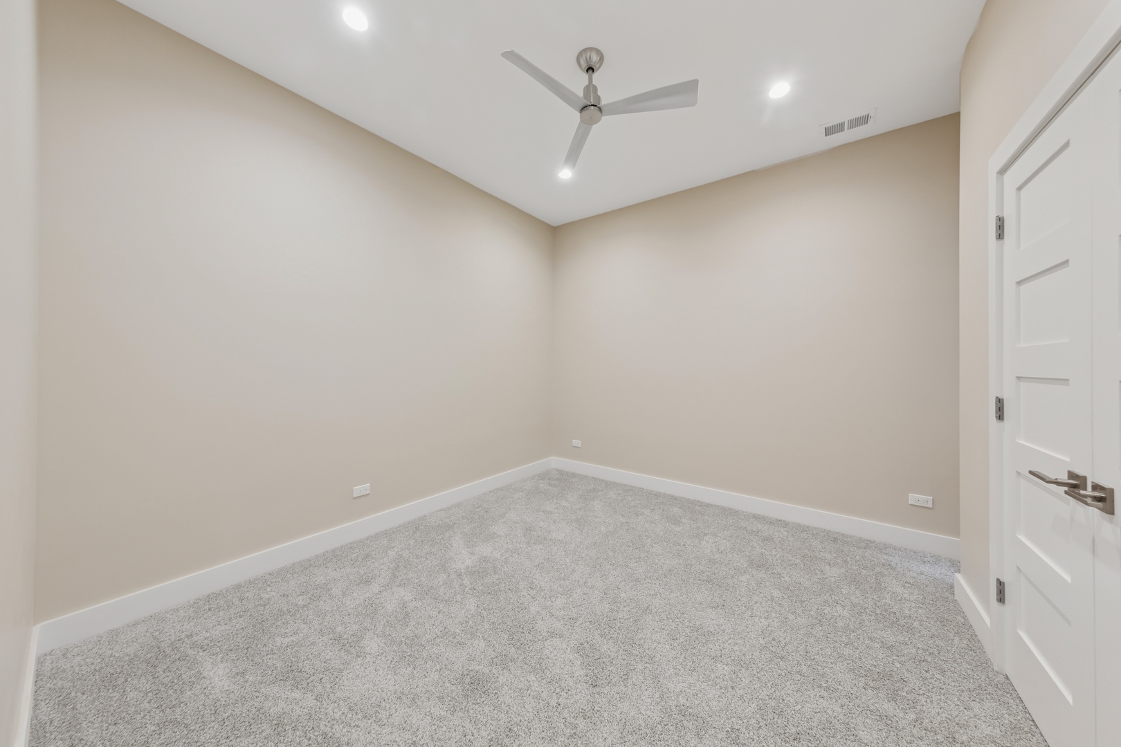 1917 West Division Street, Unit PH Chicago, IL 60622 - Photo 11 of 19