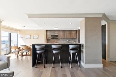 $800,000 | 1326 Spruce Street, Unit 3002-3004, Philadelphia, PA 19107