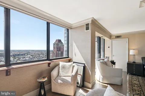 $800,000 | 1326 Spruce Street, Unit 3002-3004, Philadelphia, PA 19107