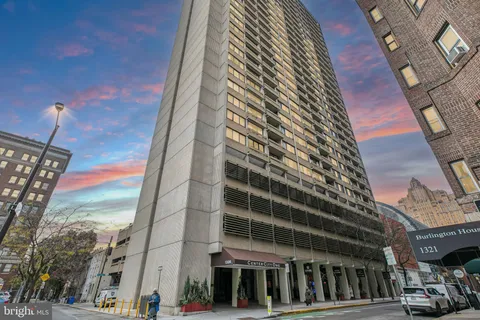 $800,000 | 1326 Spruce Street, Unit 3002-3004, Philadelphia, PA 19107