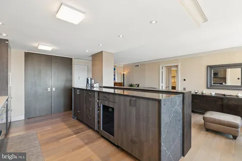 $800,000 | 1326 Spruce Street, Unit 3002-3004, Philadelphia, PA 19107