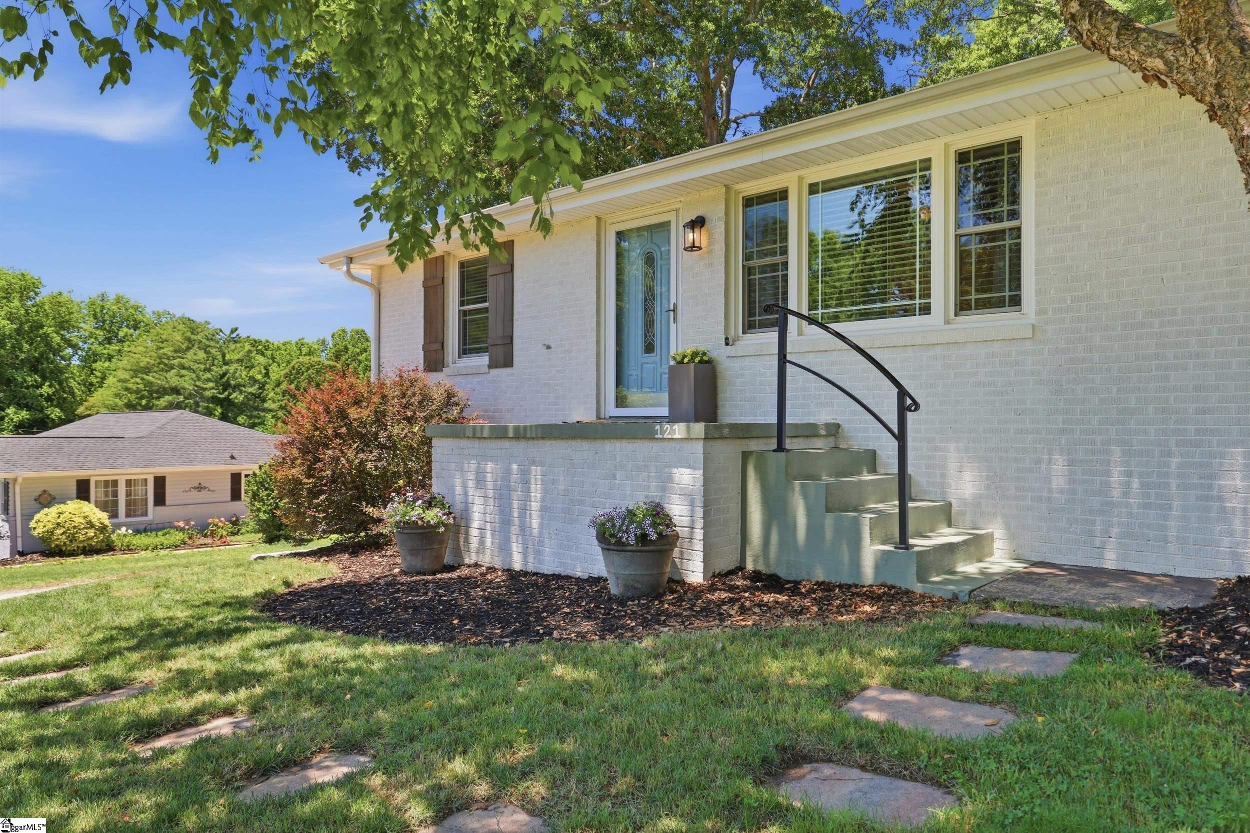 121 Endless Drive Greer, SC 29651 - Photo 2 of 47