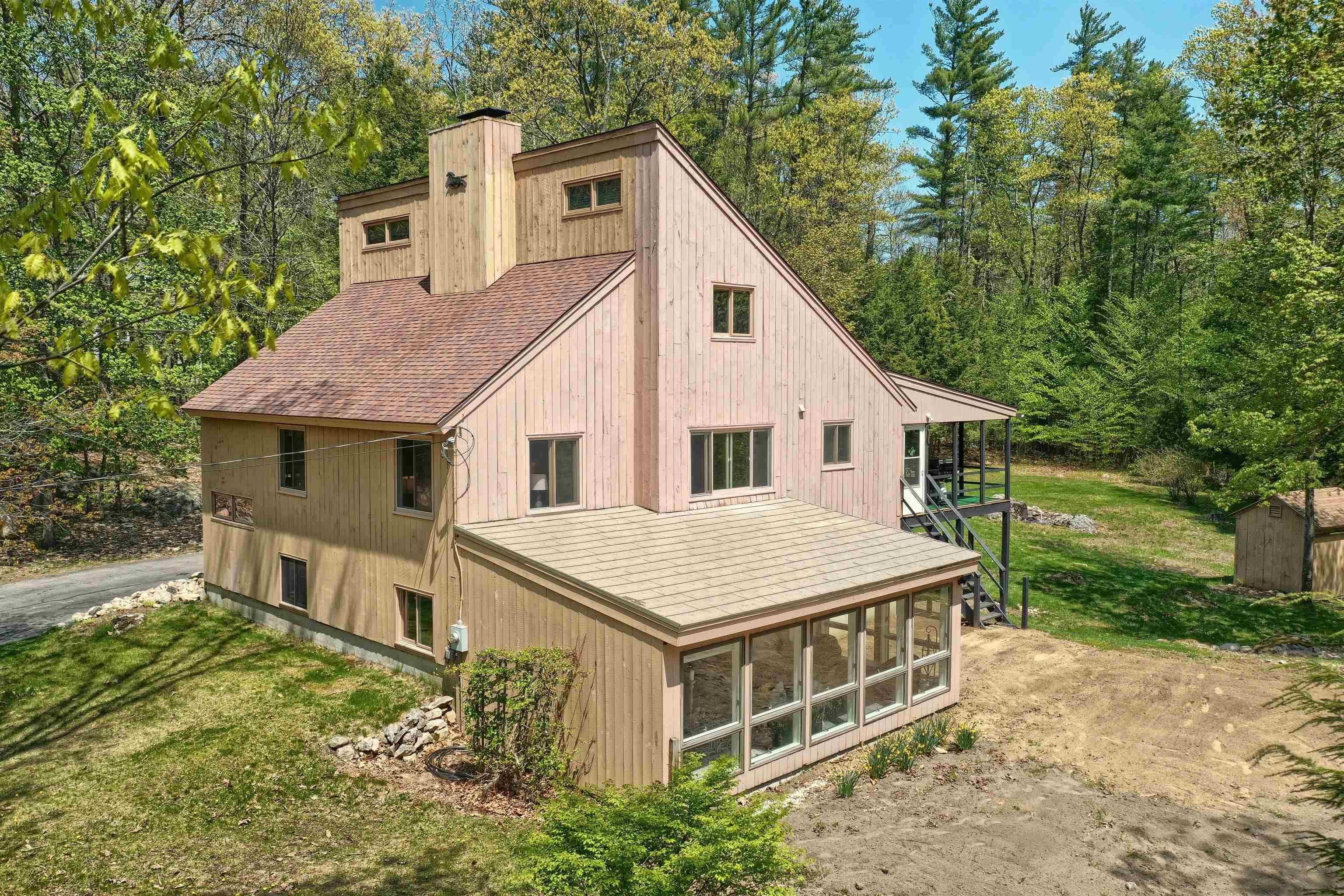 7 Brook Road Amherst, NH 03031 - Photo 33 of 40