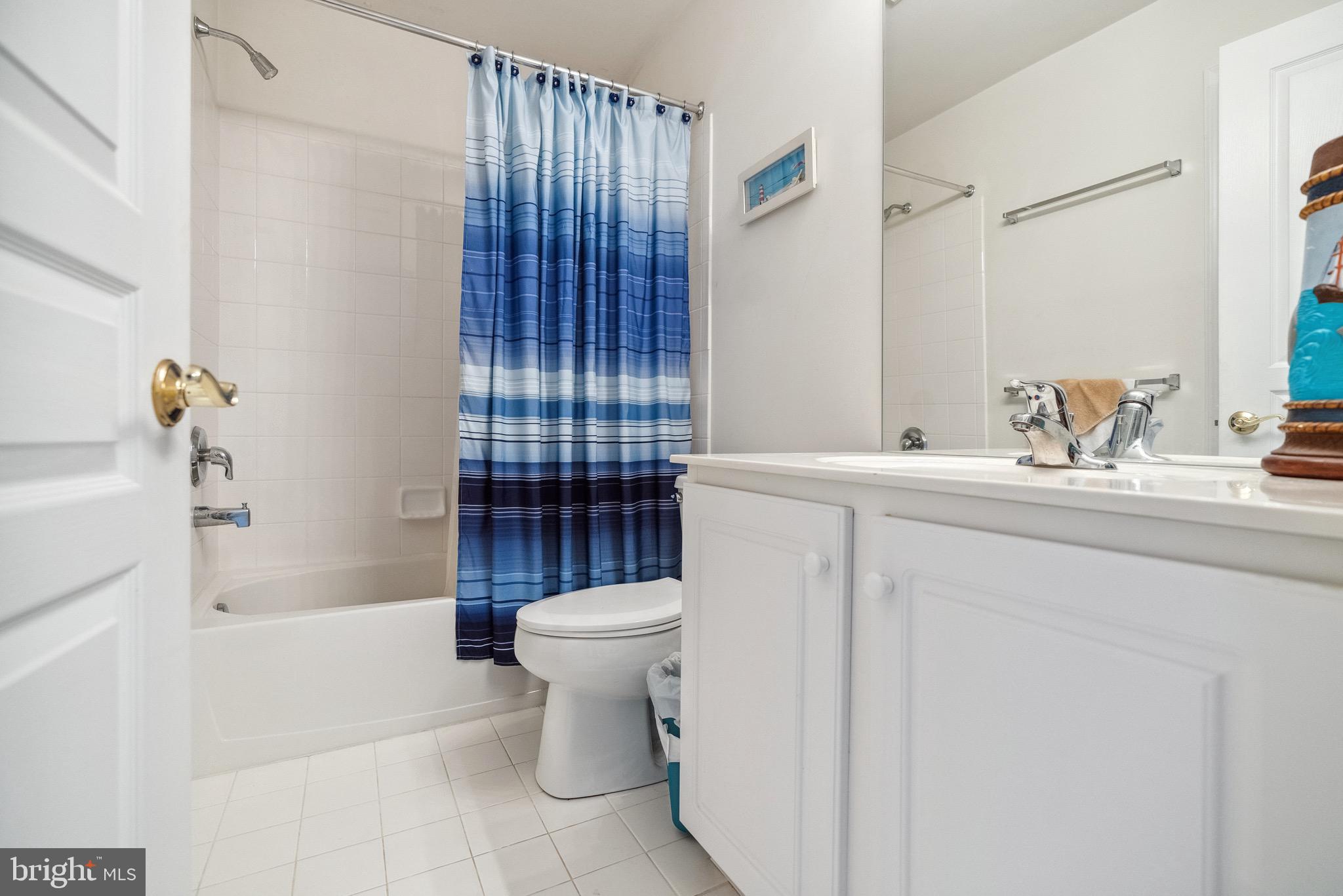 73 Shipps Way Delanco, NJ 08075 - Photo 26 of 36 Upstairs Full Bath