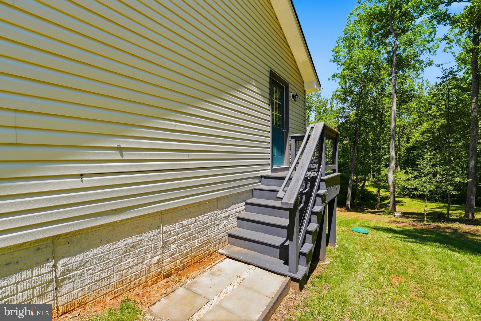898 Seville Road Madison, VA 22727 - Photo 34 of 40 Stairs off kitchen