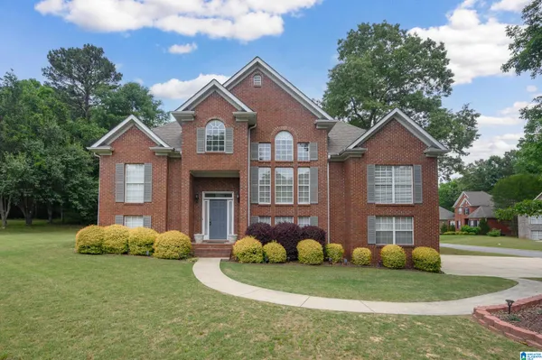 $350,000 | 209 Camellia Drive, Chelsea, AL 35043