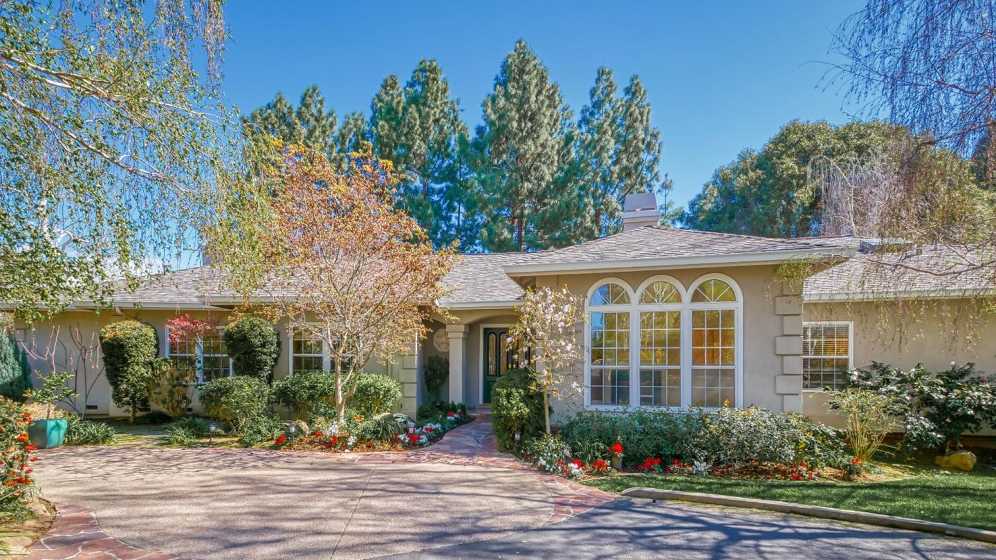 850 Nash Road Los Altos, CA 94024 - Photo 1 of 44 Gallery Image 1