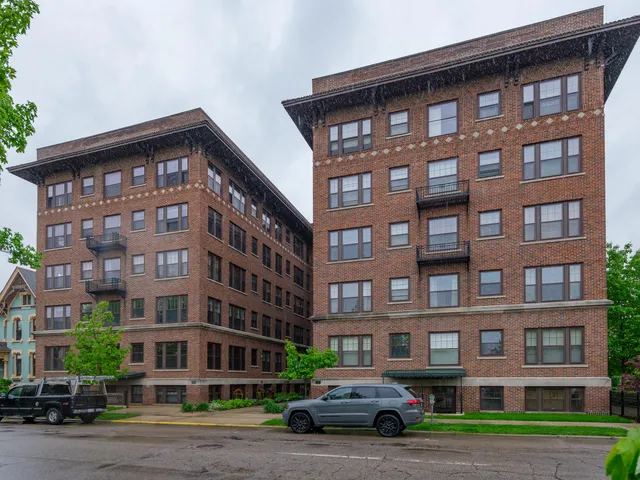 $249,900 | 471 West South Street, Unit 207, Kalamazoo, MI 49007