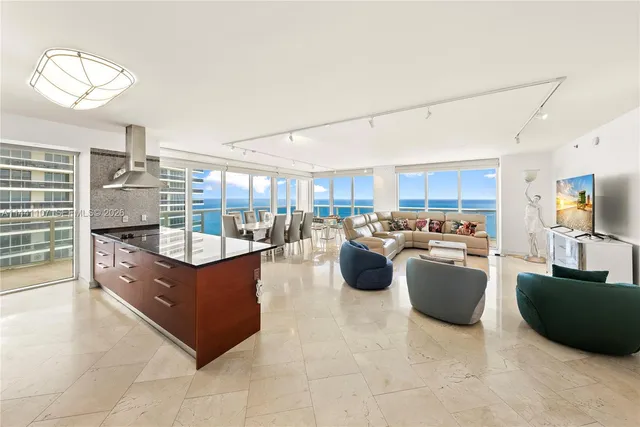$1,999,000 | 1850 South Ocean Drive, Unit 3301, Hallandale Beach, FL 33009