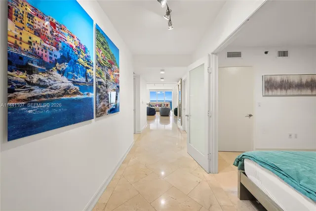 $1,999,000 | 1850 South Ocean Drive, Unit 3301, Hallandale Beach, FL 33009