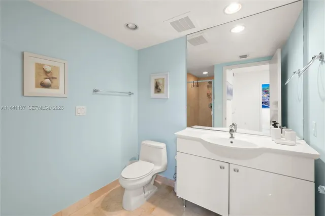 $1,999,000 | 1850 South Ocean Drive, Unit 3301, Hallandale Beach, FL 33009