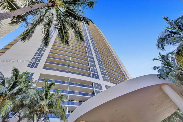 $1,999,000 | 1850 South Ocean Drive, Unit 3301, Hallandale Beach, FL 33009