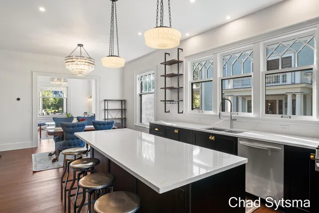 $930,000 | 643 Madison Avenue Southeast, Grand Rapids, MI 49503