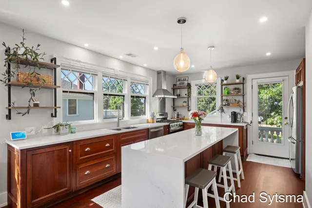 $930,000 | 643 Madison Avenue Southeast, Grand Rapids, MI 49503