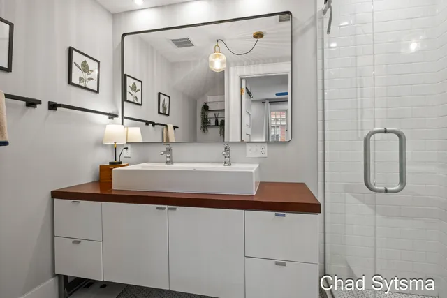 $930,000 | 643 Madison Avenue Southeast, Grand Rapids, MI 49503