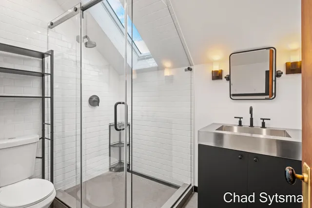 $930,000 | 643 Madison Avenue Southeast, Grand Rapids, MI 49503