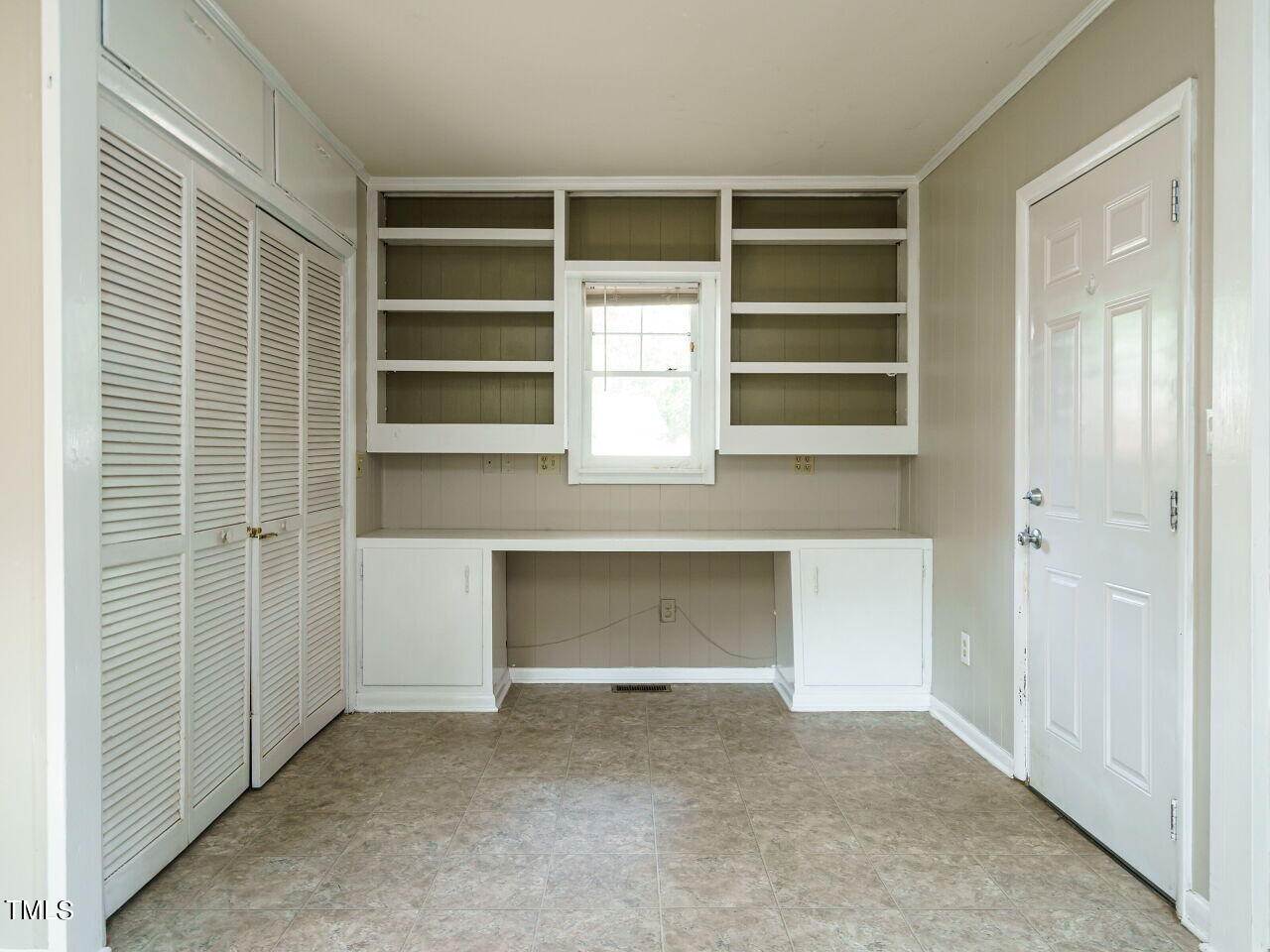 1505 Sedwick Road Durham, NC 27713 - Photo 19 of 30 019-1280x960-study-nook