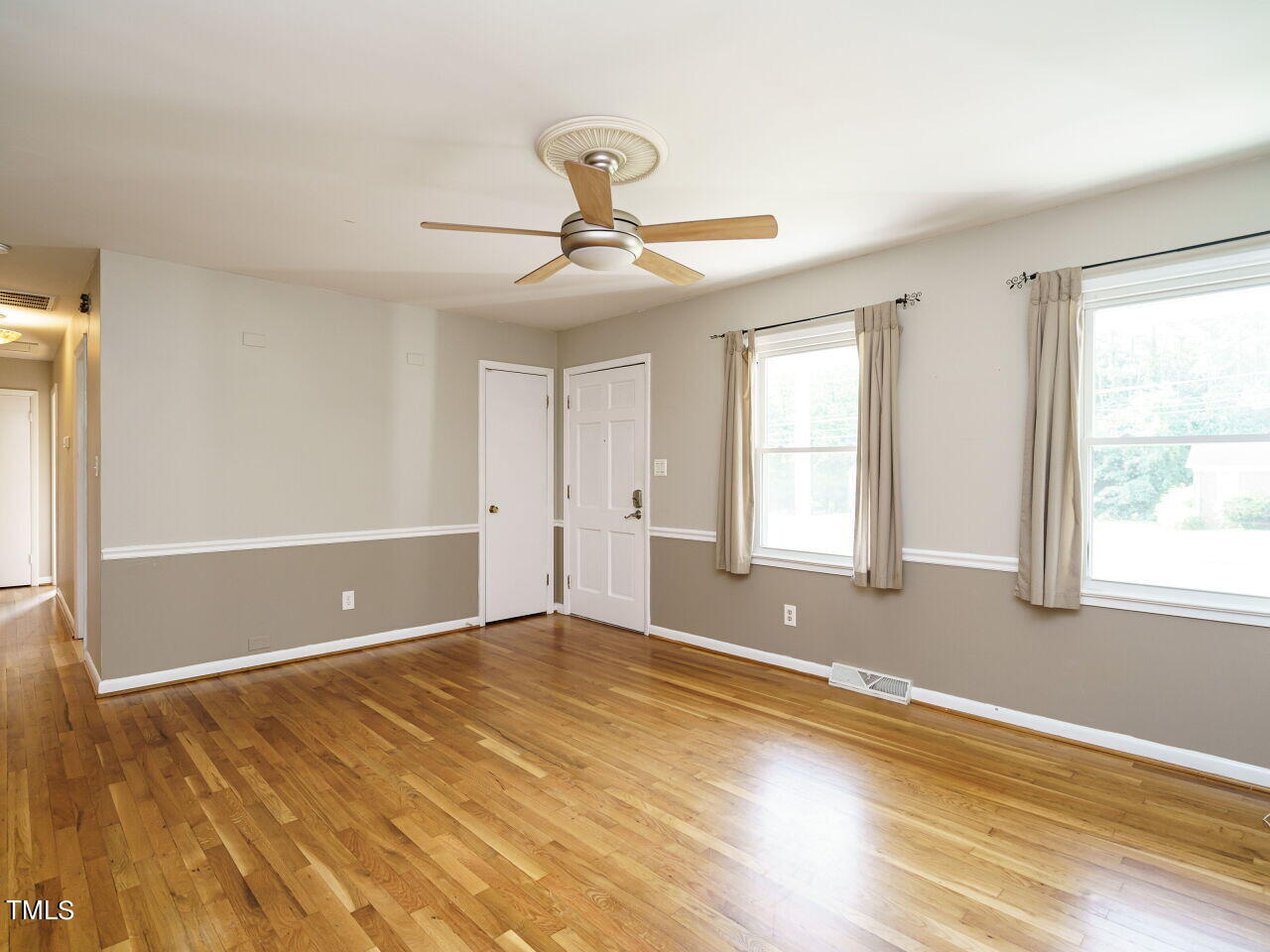 1505 Sedwick Road Durham, NC 27713 - Photo 8 of 30 008-1280x960-living-room