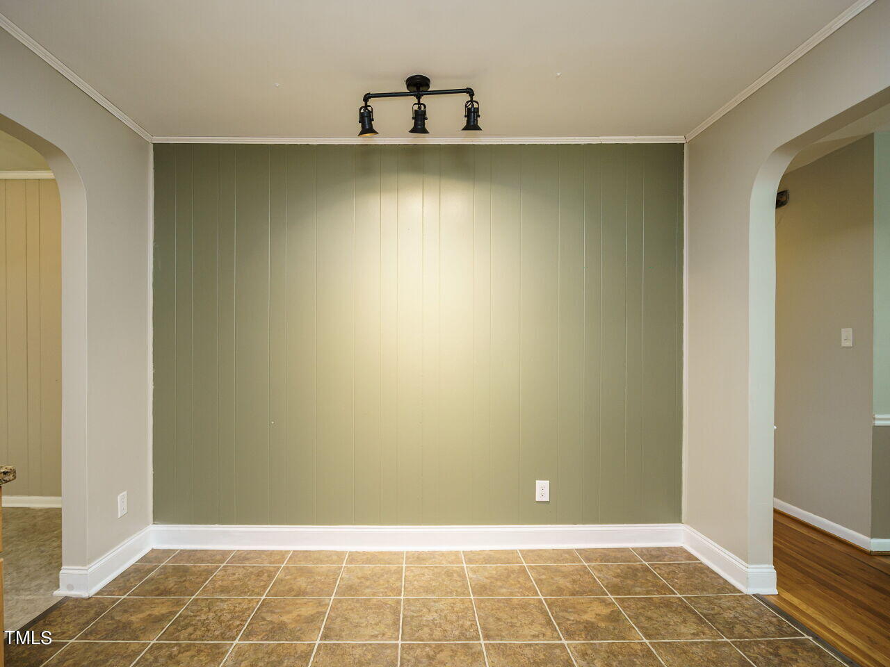 1505 Sedwick Road Durham, NC 27713 - Photo 9 of 30 009-1280x960-dining-room