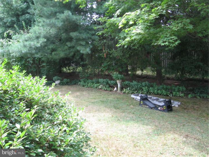 114 Fairview Road Springfield, PA 19064 - Photo 8 of 10